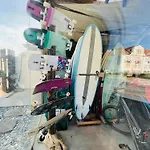 Alex Surf Hostel *